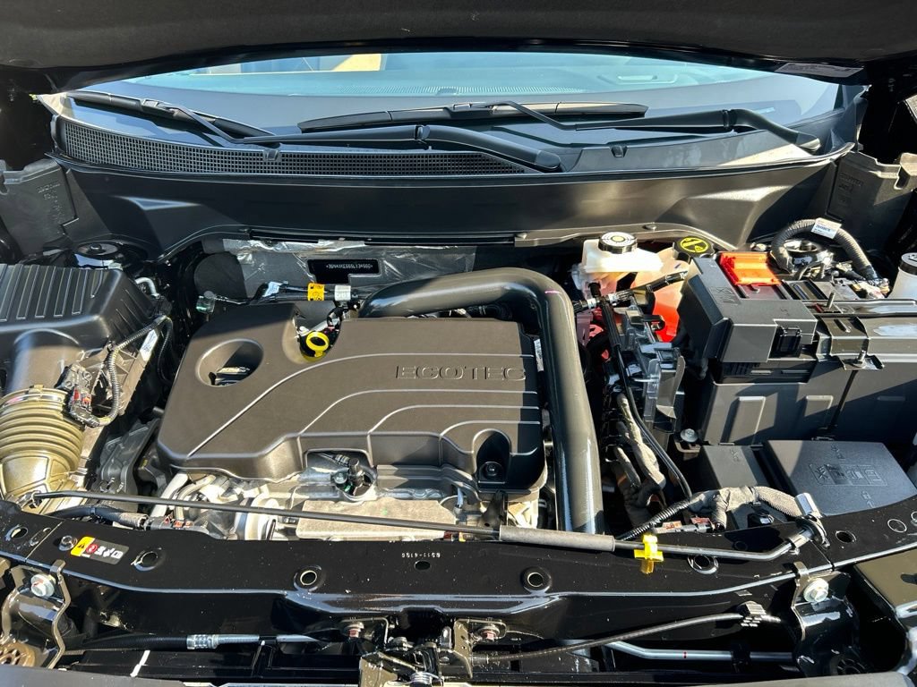 Used 2025 Chevrolet Equinox ACTIV w/ Safety and Technology Package FWD image 27