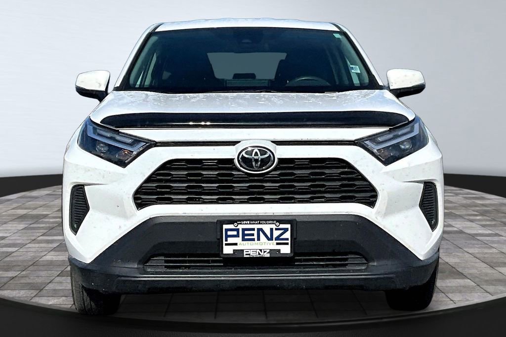Used 2024 Toyota RAV4 LE AWD/4WD image 2