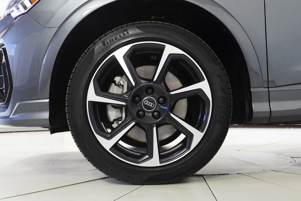 Used 2025 Audi Q3 2.0T Premium Plus w/ Premium Plus Package image 5