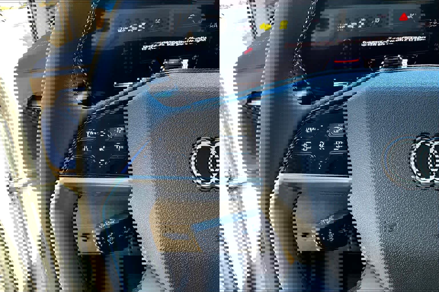 Used 2025 Audi Q5 Premium Plus image 21