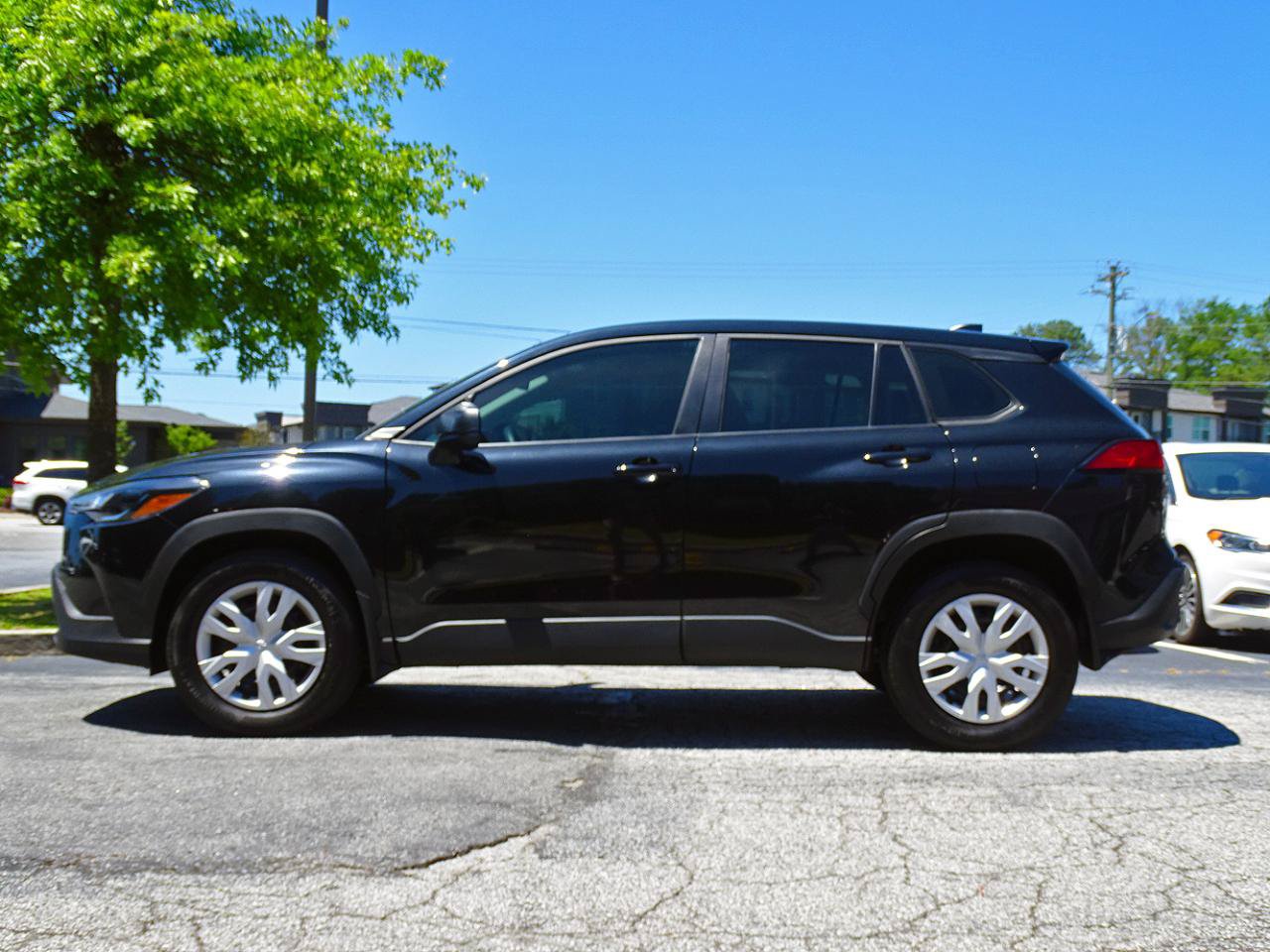 Used 2024 Toyota Corolla Cross L FWD image 6