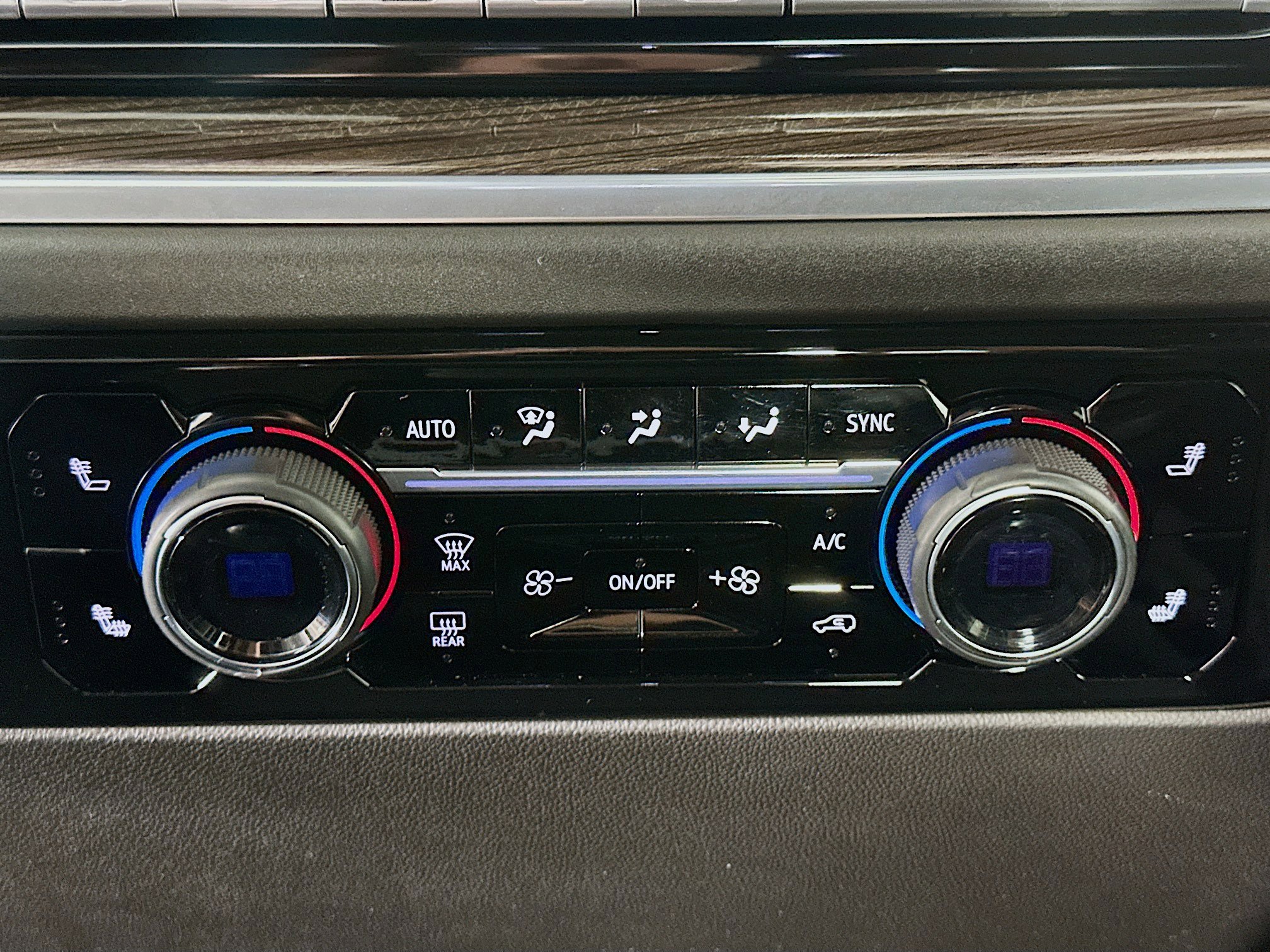 Used 2022 Chevrolet Silverado 1500 LT image 23