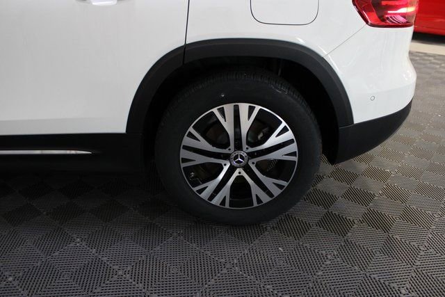 New 2025 Mercedes-Benz GLB 250 4MATIC image 10