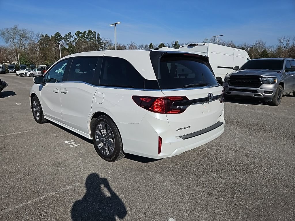 Used 2025 Honda Odyssey Touring image 5
