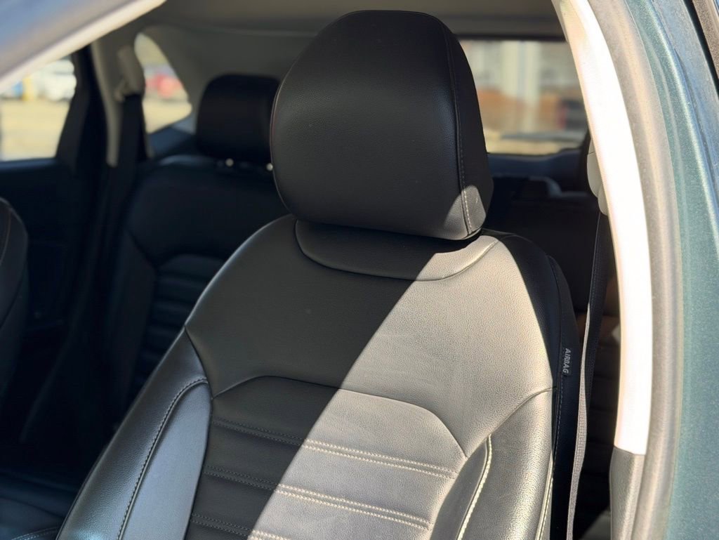 Used 2019 Ford Edge SEL w/ Equipment Group 201A image 6