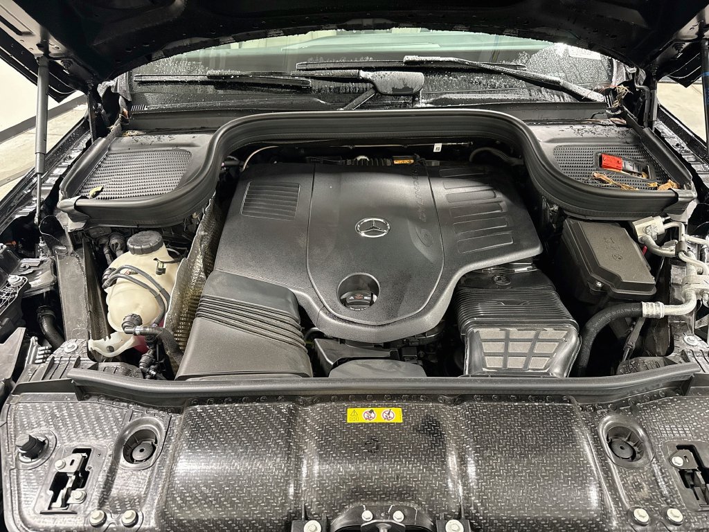 Used 2026 Mercedes-Benz GLS 450 4MATIC image 32