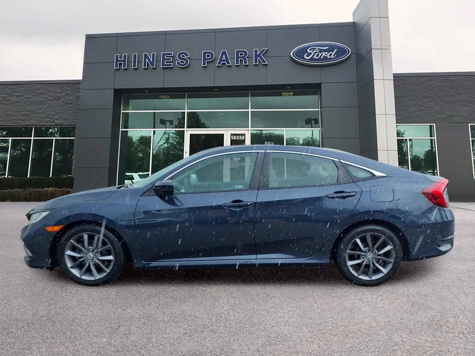 Used 2019 Honda Civic EX image 4