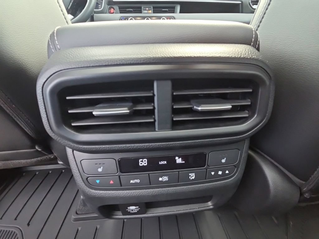 Used 2024 Honda Pilot Elite image 20