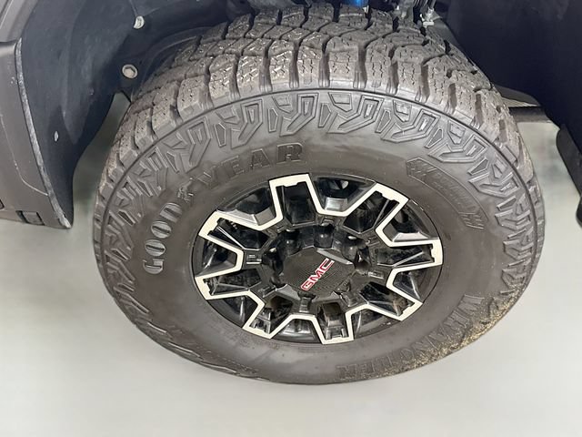 Used 2026 GMC Sierra 2500 AT4X AWD/4WD image 34