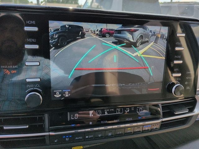 Certified 2023 Toyota Sienna Limited FWD image 25