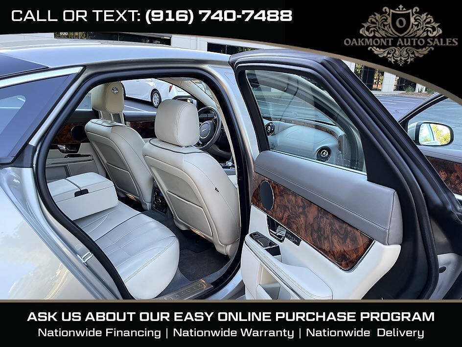 Used 2011 Jaguar XJ RWD image 13