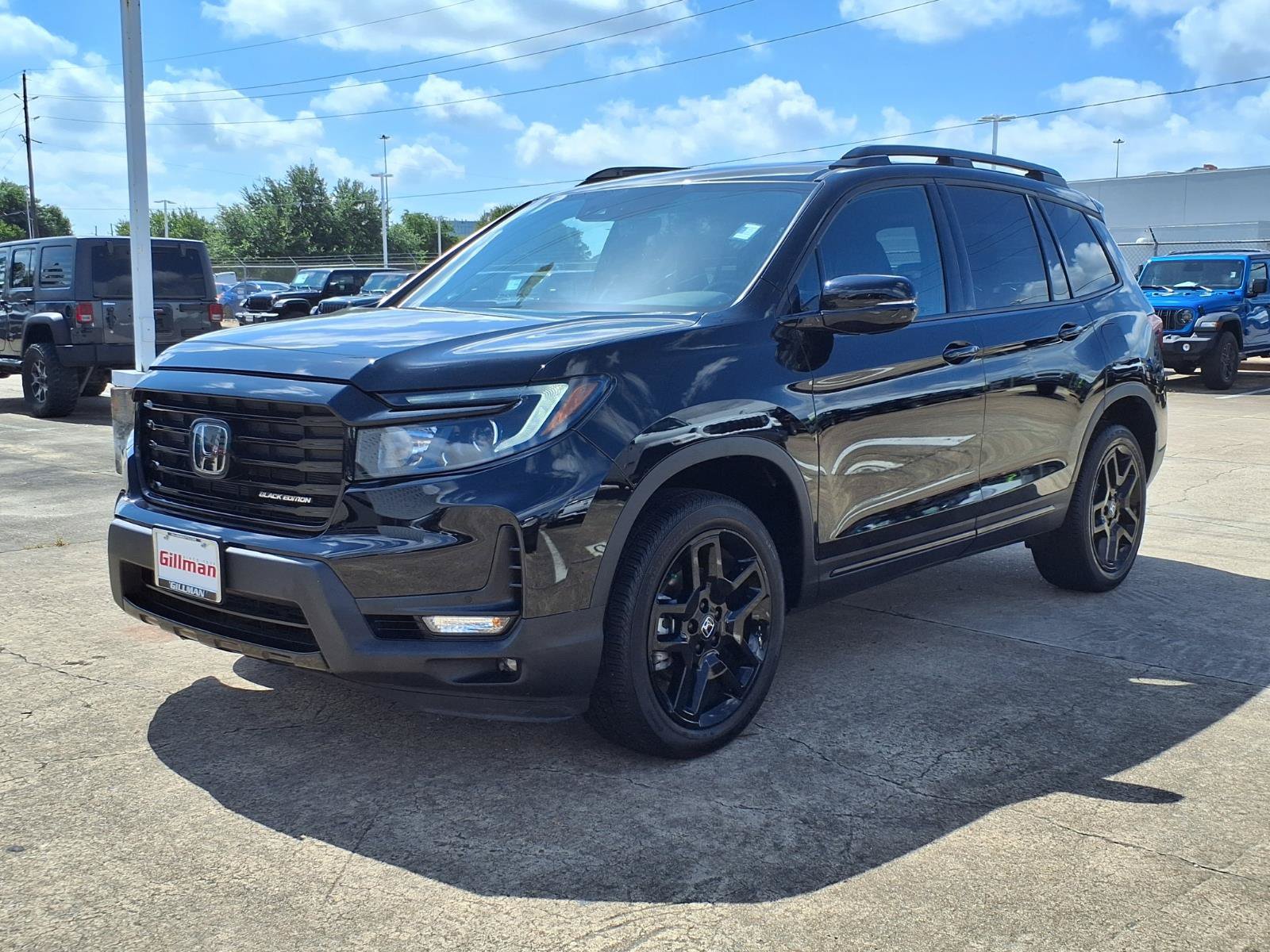 Used 2025 Honda Passport Black Edition image 25