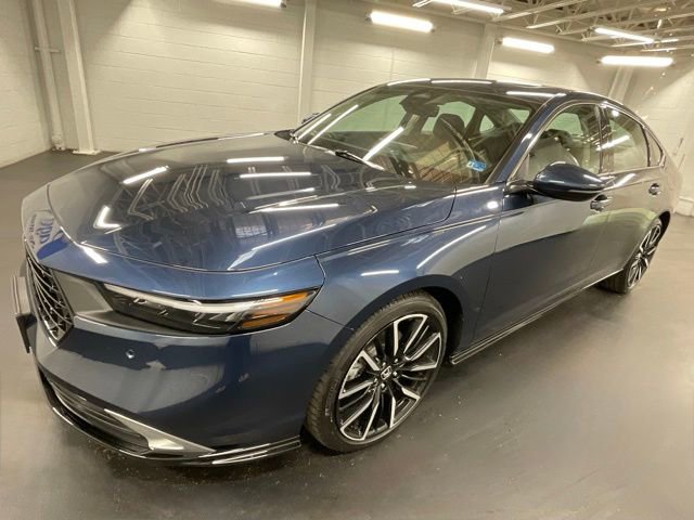 Certified 2024 Honda Accord Touring image 1