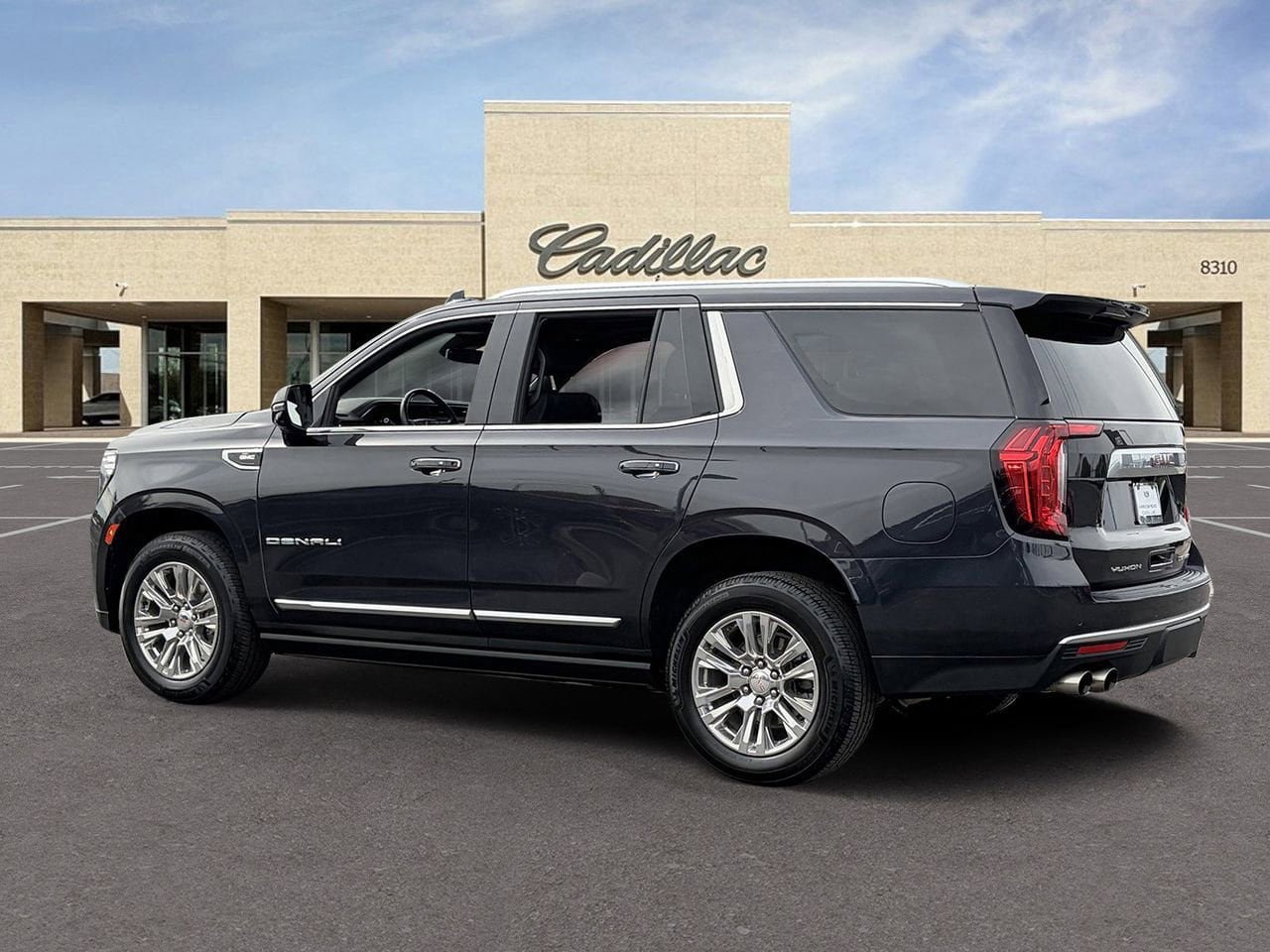 Used 2023 GMC Yukon Denali image 7