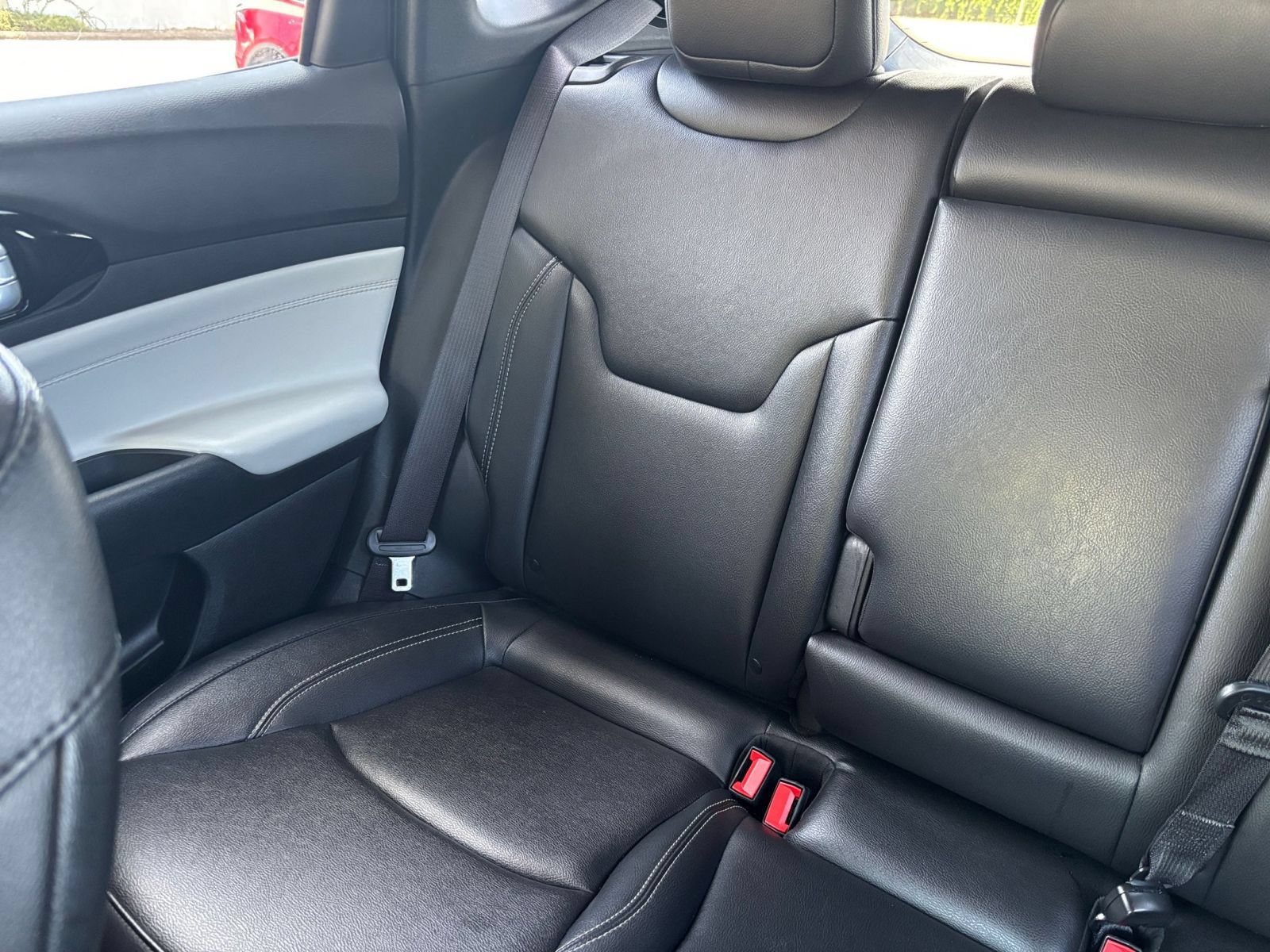 Used 2025 Jeep Compass Limited AWD/4WD image 39