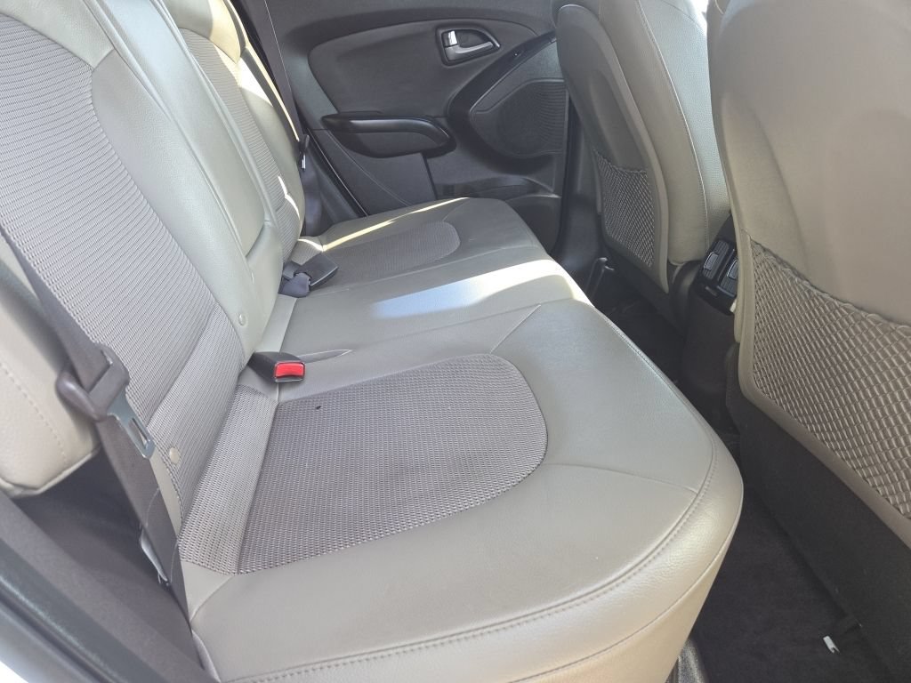 Used 2015 Hyundai Tucson SE AWD/4WD image 20