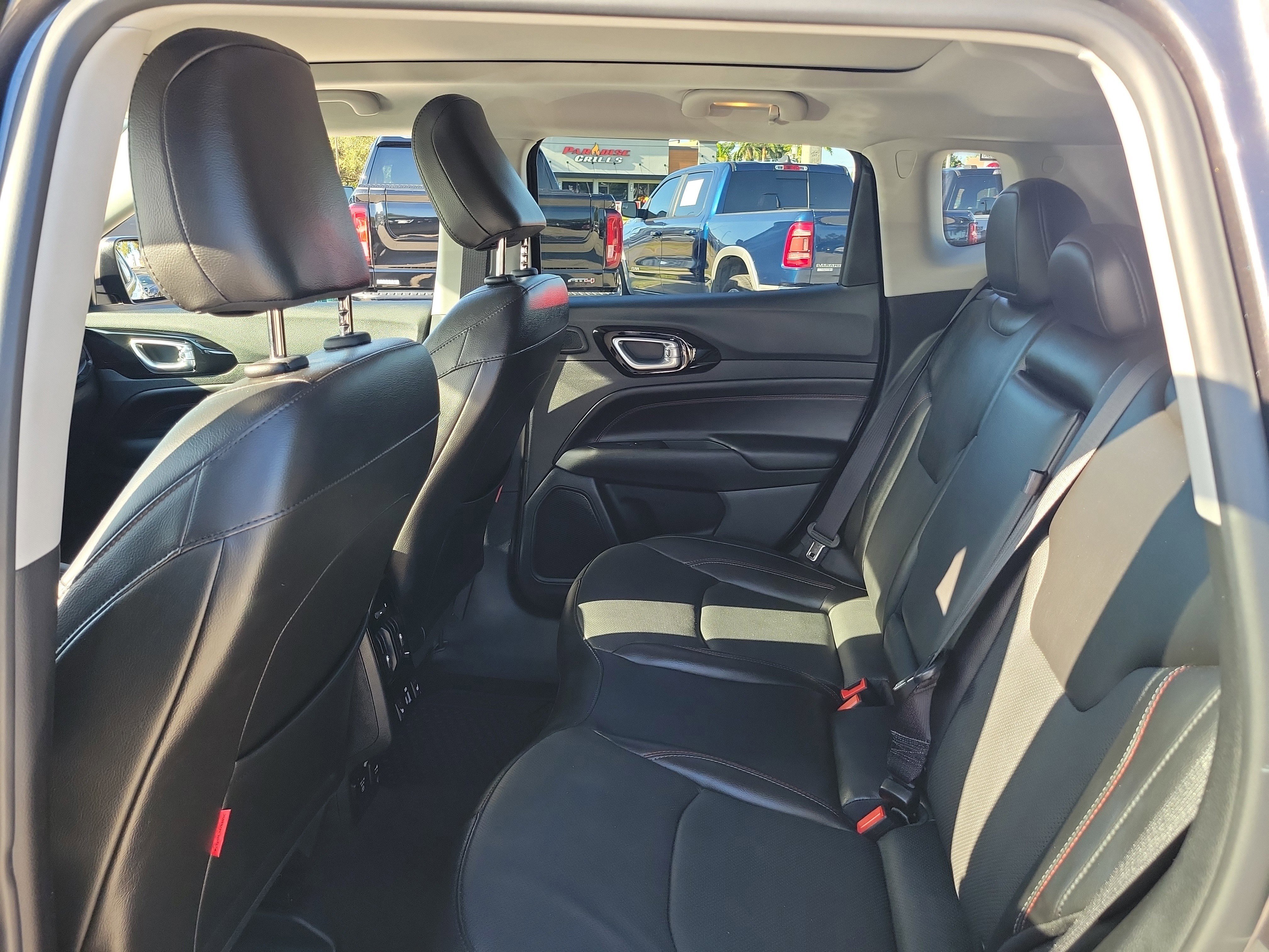 Used 2022 Jeep Compass Trailhawk w/ Trailhawk Elite Group image 13