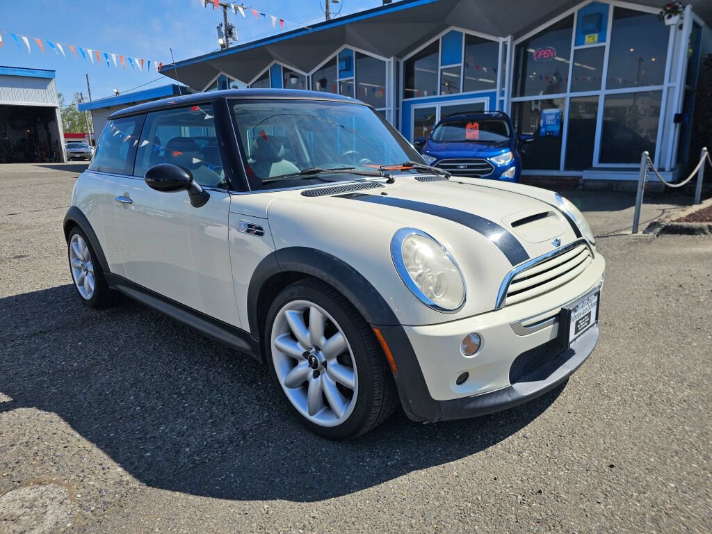 Used 2005 MINI Cooper S FWD image 1