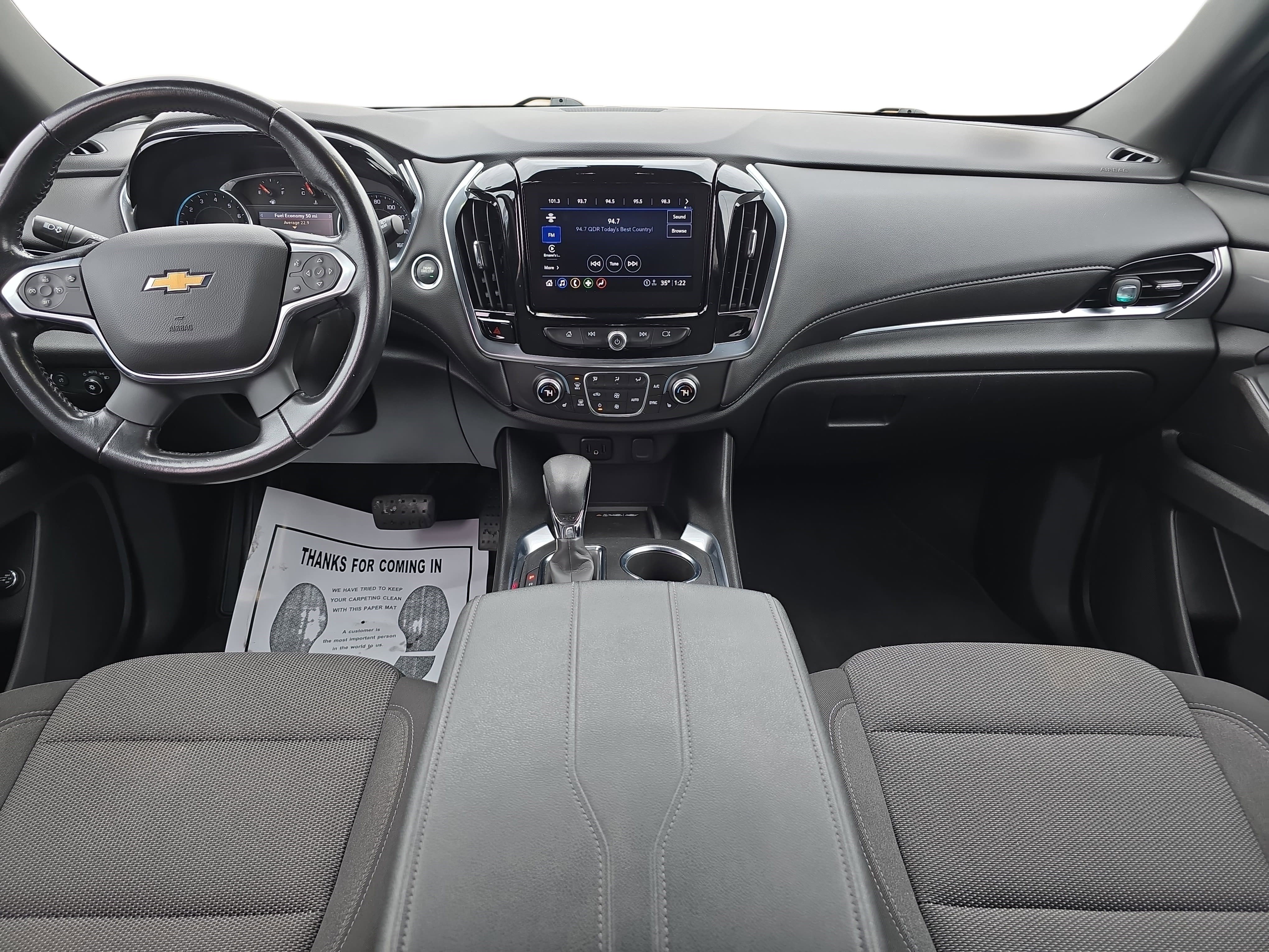 Used 2022 Chevrolet Traverse LT image 9