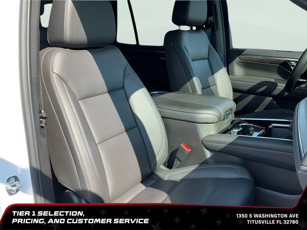Used 2025 Chevrolet Tahoe LT AWD/4WD image 16