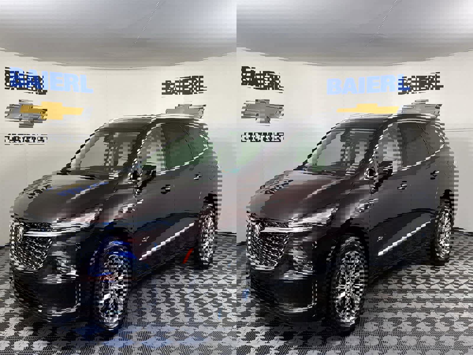 Used 2022 Buick Enclave Avenir w/ Avenir Technology Package image 1