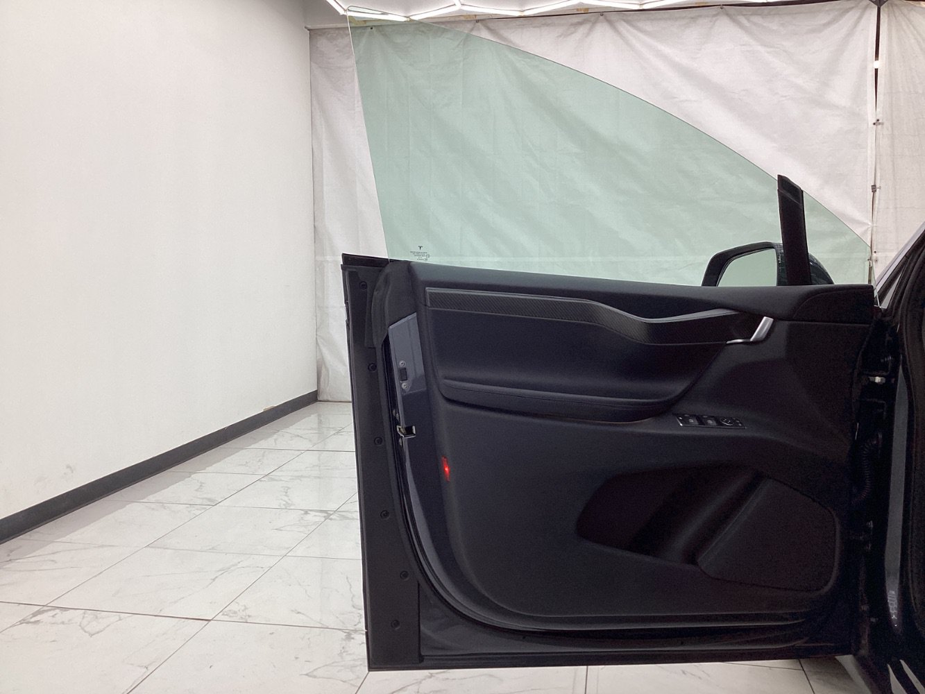 Used 2018 Tesla Model X 100D AWD/4WD image 24