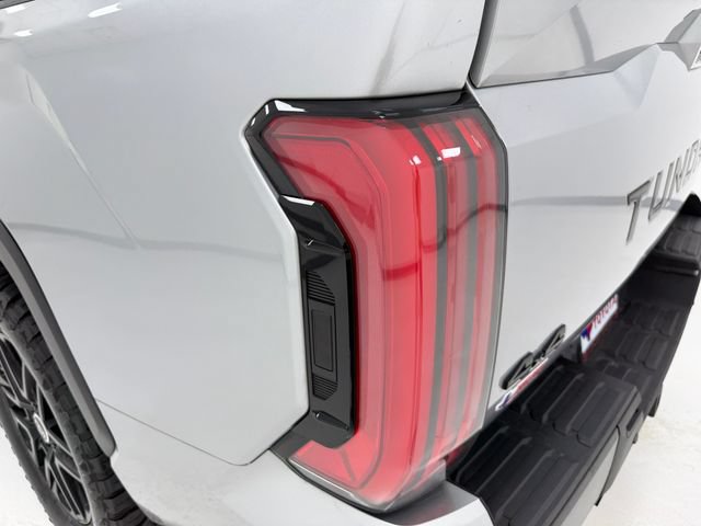 Used 2024 Toyota Tundra Limited AWD/4WD image 36