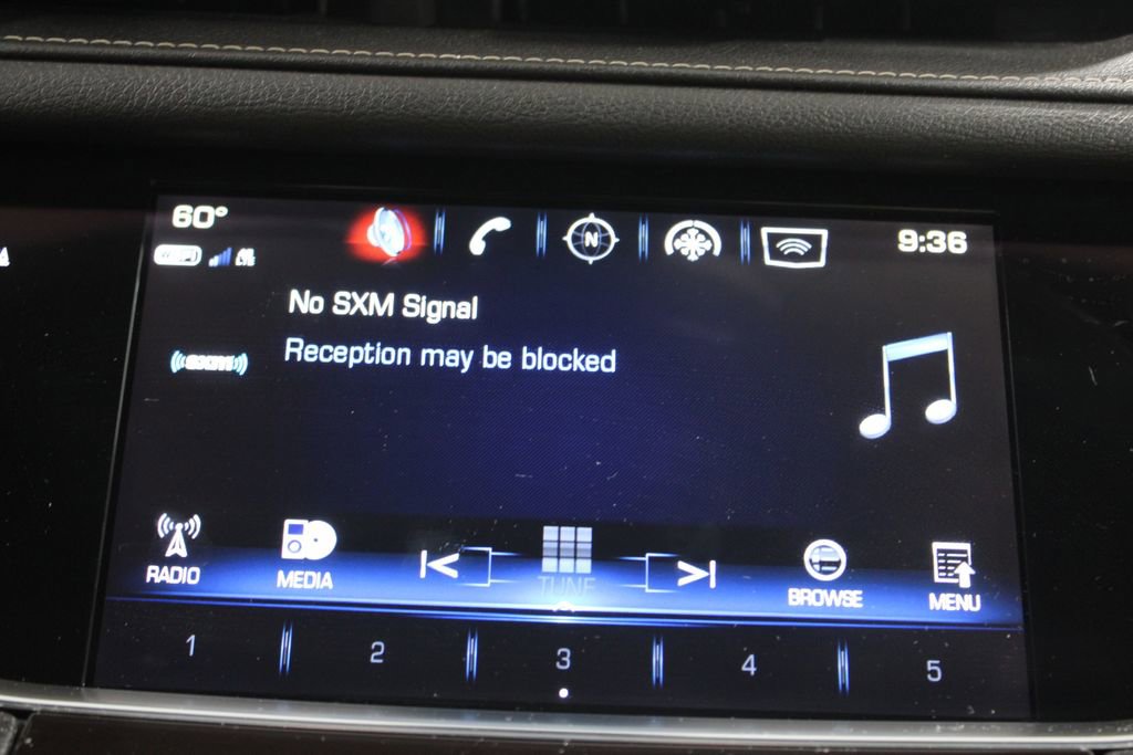 Used 2018 Cadillac XT5 Premium Luxury FWD image 34