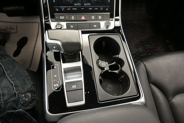 Used 2023 Audi Q7 2.0T Premium Plus w/ Premium Plus Package AWD/4WD image 11