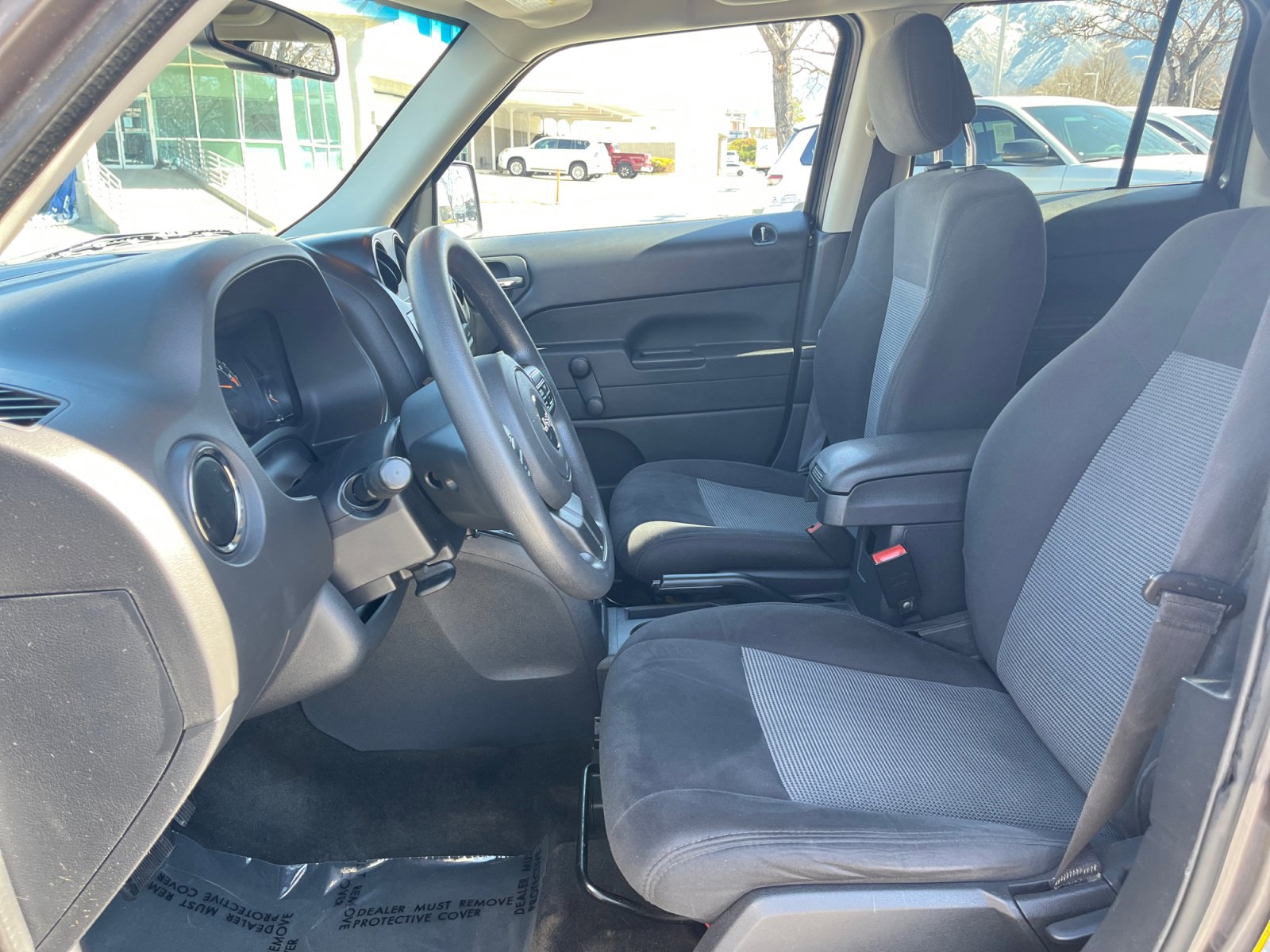 Used 2016 Jeep Patriot Sport image 12