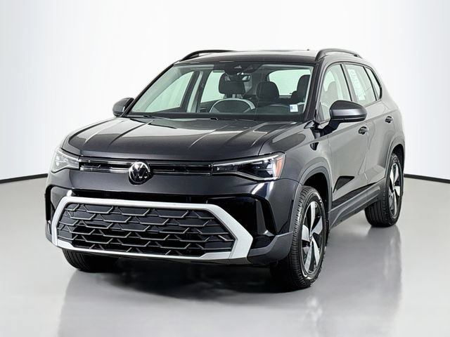 Certified 2025 Volkswagen Taos S AWD/4WD image 3