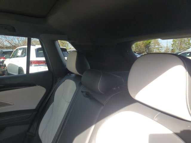 New 2026 Volkswagen Tiguan SEL R-Line image 9