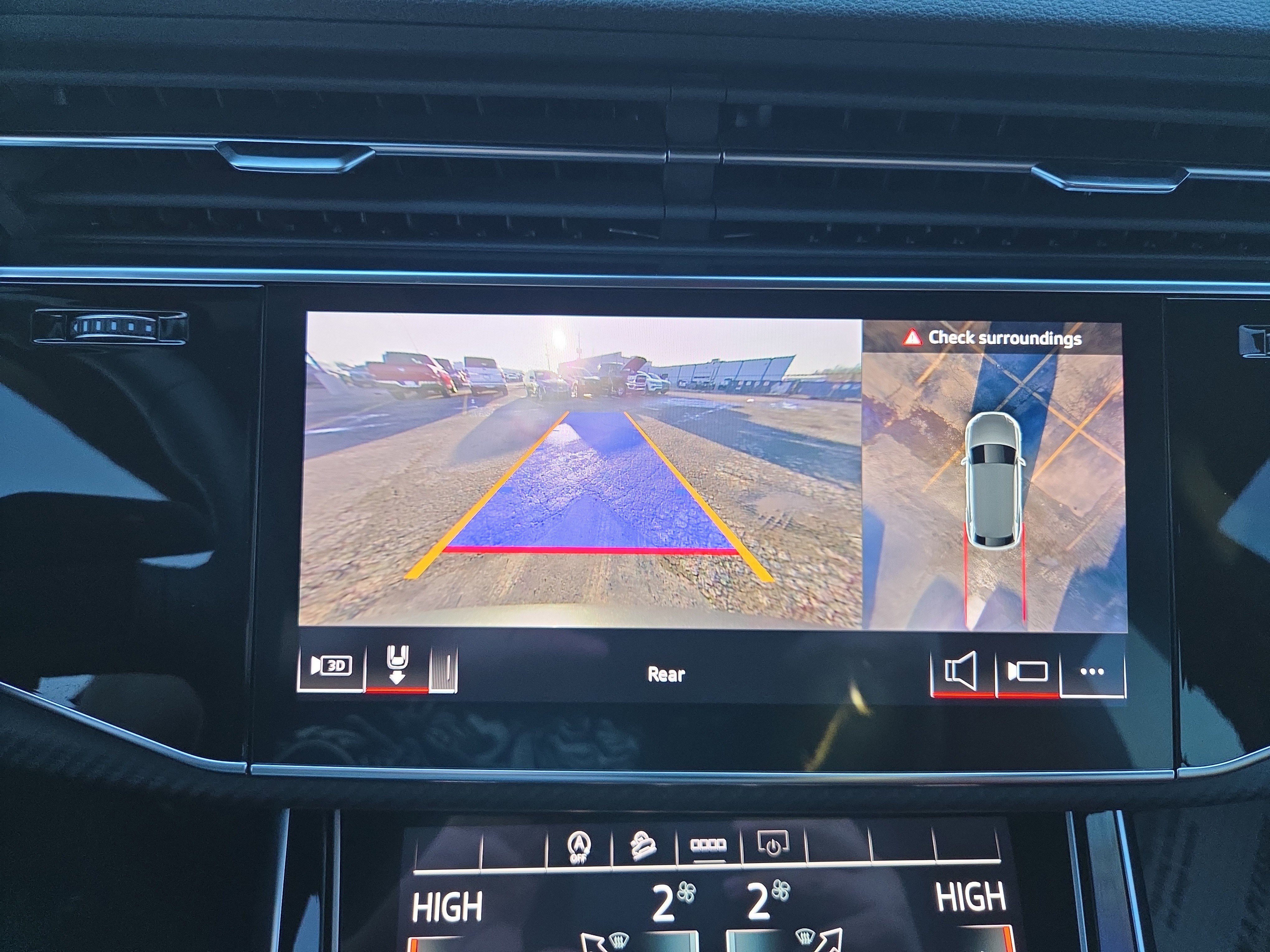 Used 2025 Audi SQ8 Premium Plus w/ Executive Package image 12