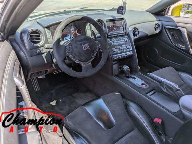 Used 2014 Nissan GT-R Premium AWD/4WD image 17