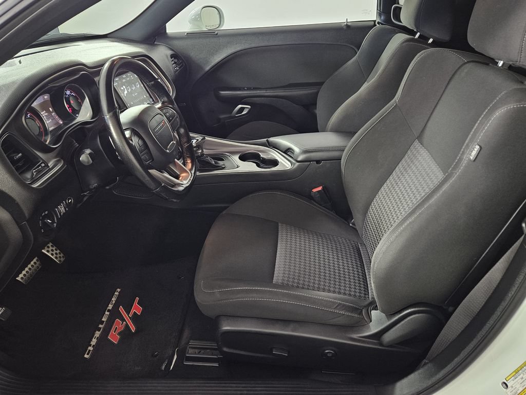 Used 2020 Dodge Challenger R/T w/ Performance Handling Group RWD image 26