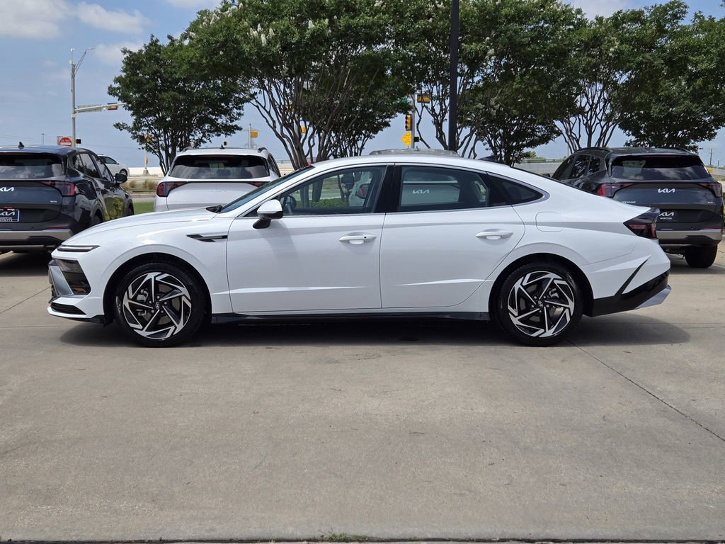 Used 2026 Hyundai Sonata SEL FWD image 12