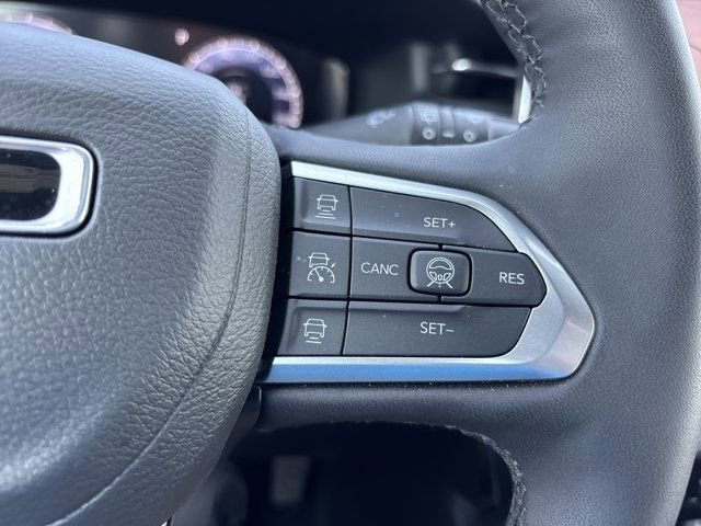 Used 2023 Jeep Compass High Altitude w/ Driver Assist Group I image 28