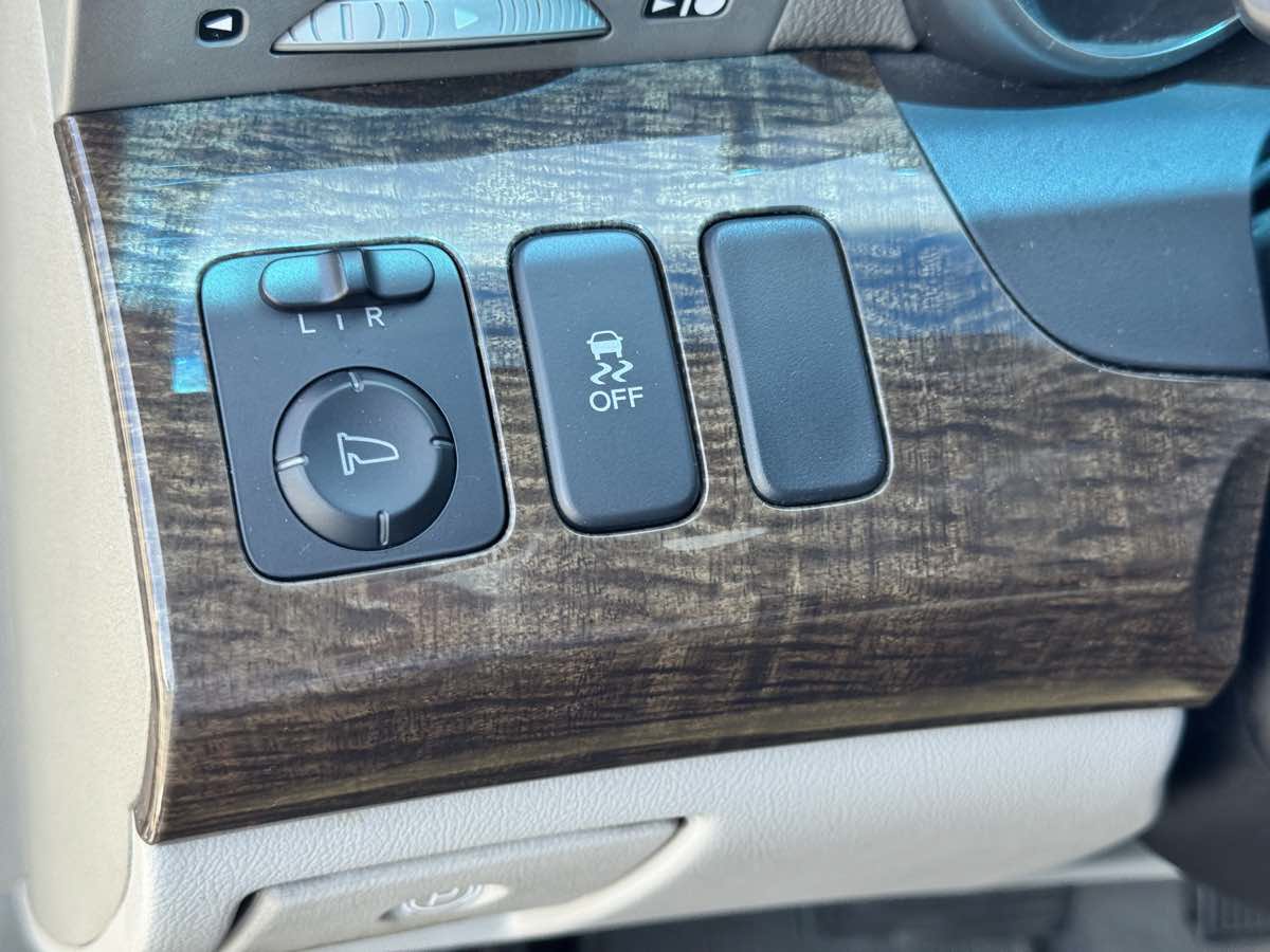Used 2012 Acura MDX w/ Technology Package AWD/4WD image 42