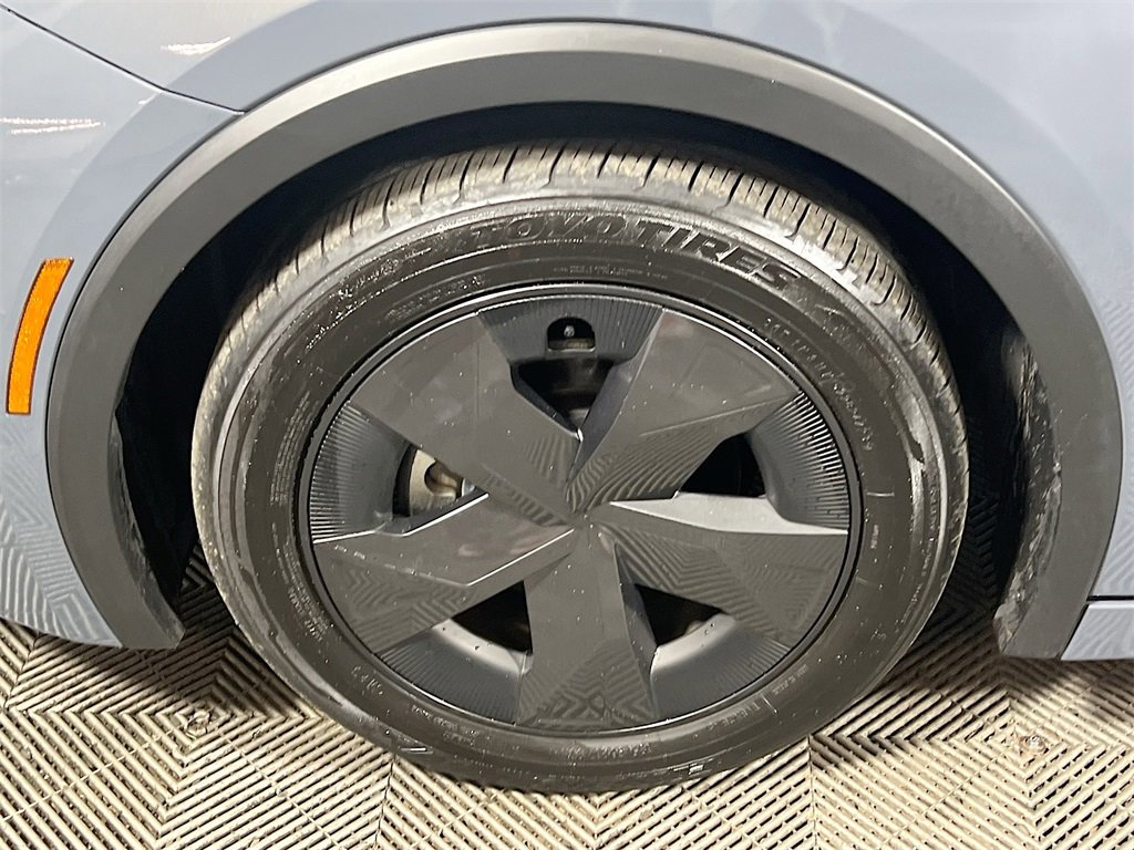 Used 2024 Toyota Prius LE image 26