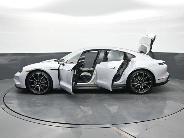 New 2026 Porsche Taycan RWD image 31