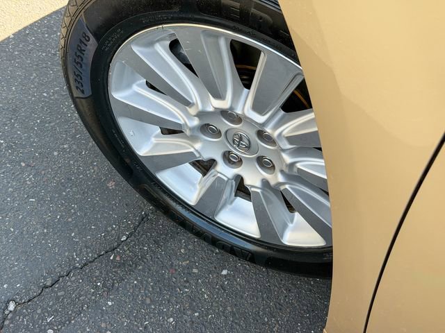 Used 2014 Toyota Sienna Limited w/ Limited Premium Package image 11