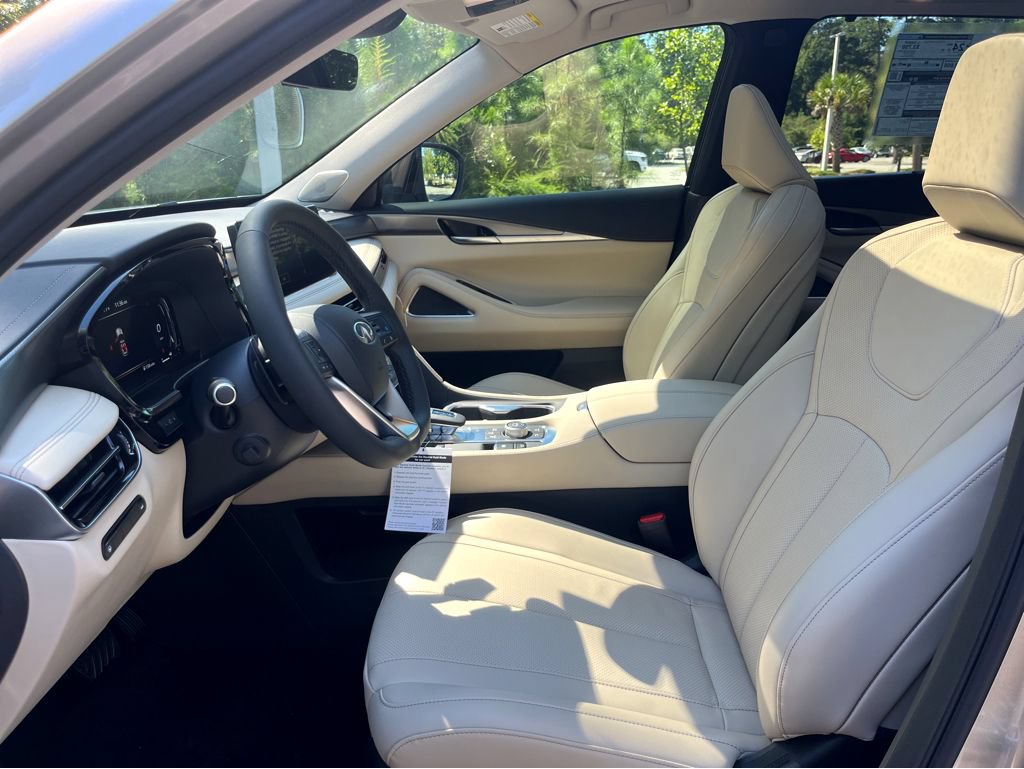 New 2025 INFINITI QX60 Luxe w/ Lighting Package (N94) FWD image 8