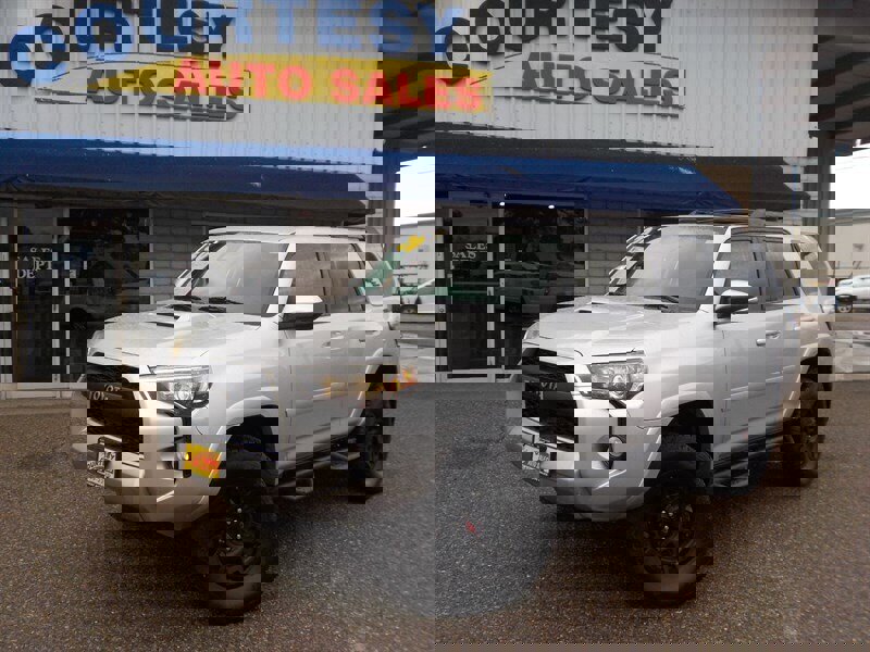 Used 2020 Toyota 4Runner TRD Off-Road Premium image 1