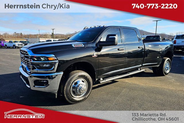 Used 2025 RAM 3500 Tradesman image 3