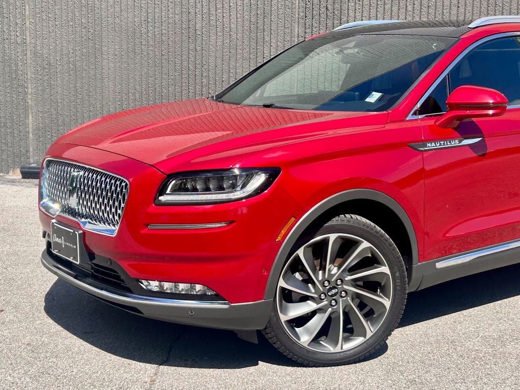 Used 2021 Lincoln Nautilus Reserve w/ Equipment Group 202A AWD/4WD image 2