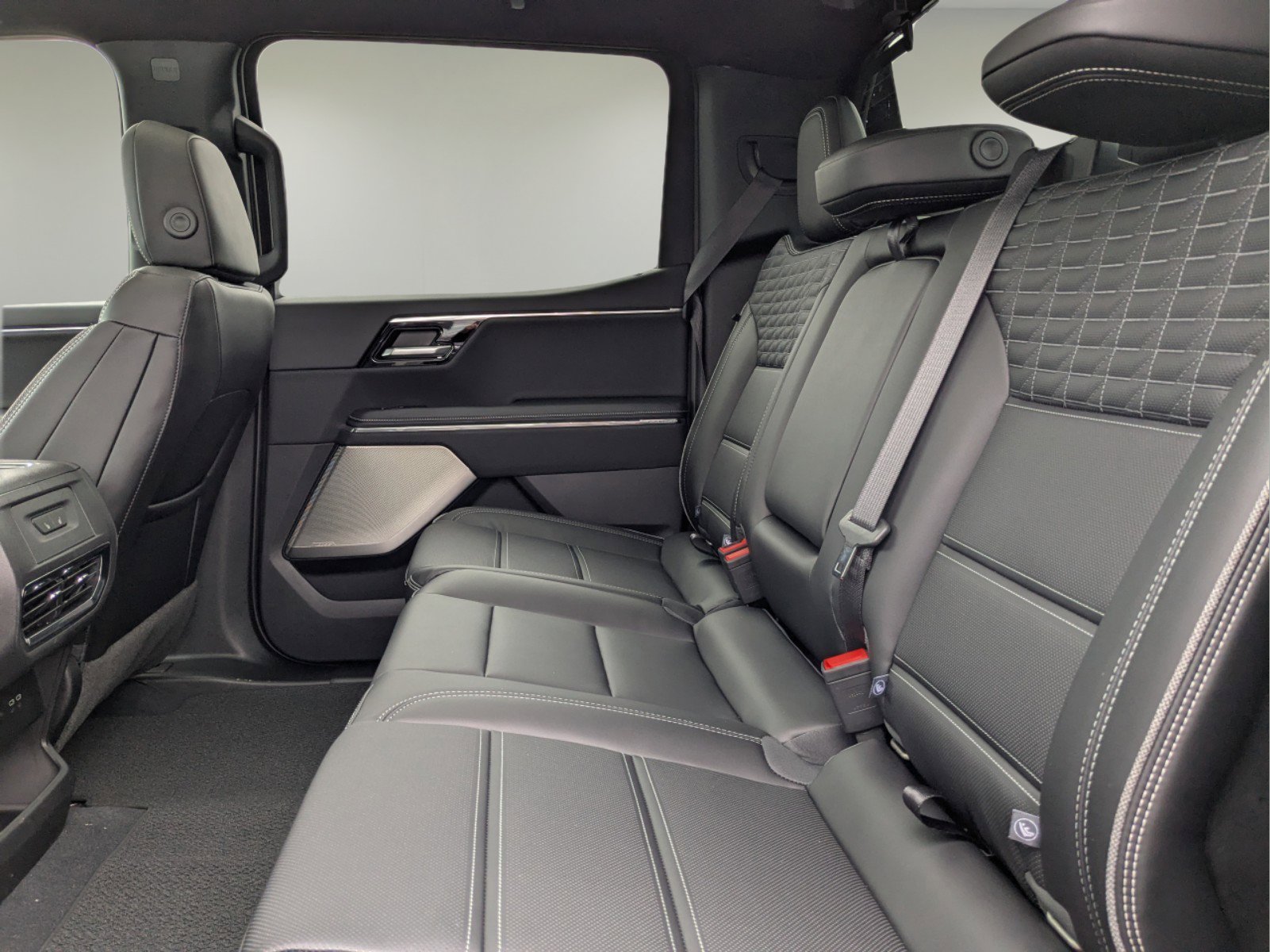 New 2025 GMC Sierra EV Denali image 12