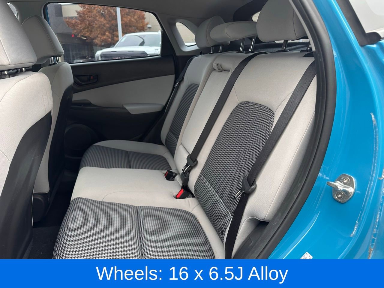 Used 2022 Hyundai Kona SE w/ Cargo Package image 12