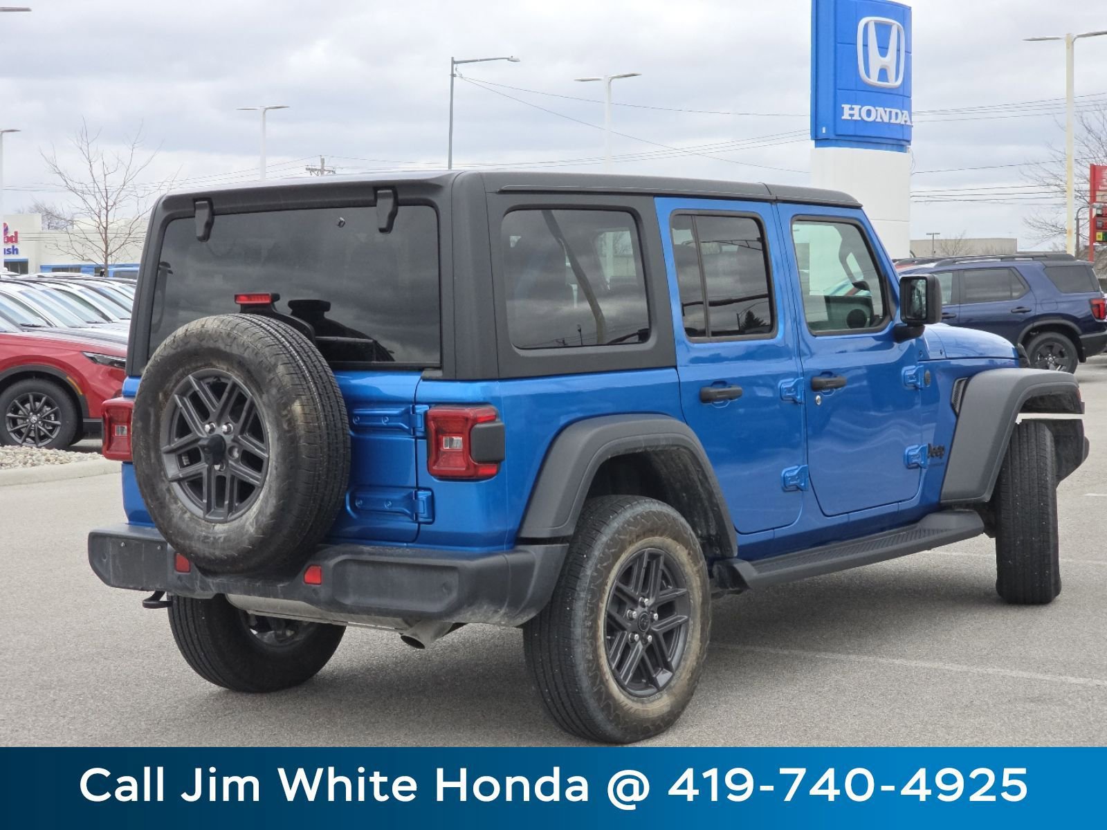 Used 2024 Jeep Wrangler Sport S image 18