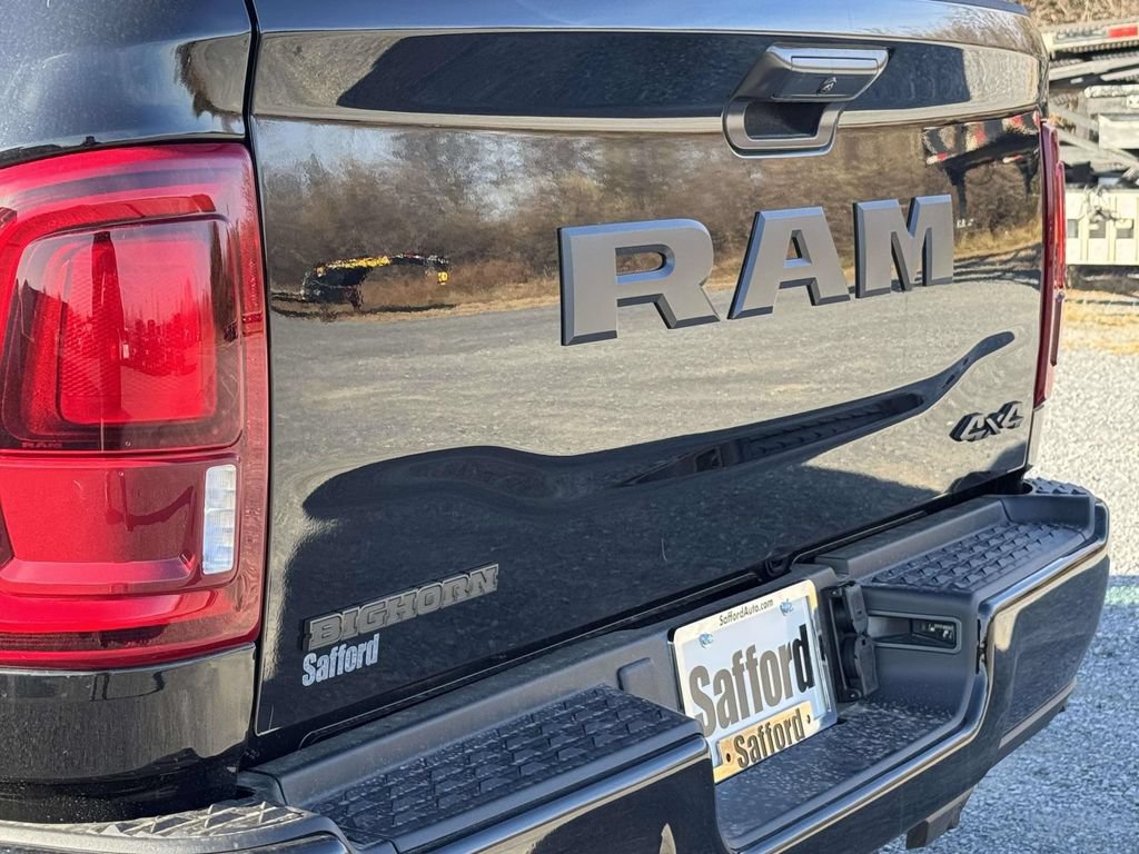 New 2026 RAM 2500 Big Horn AWD/4WD image 10