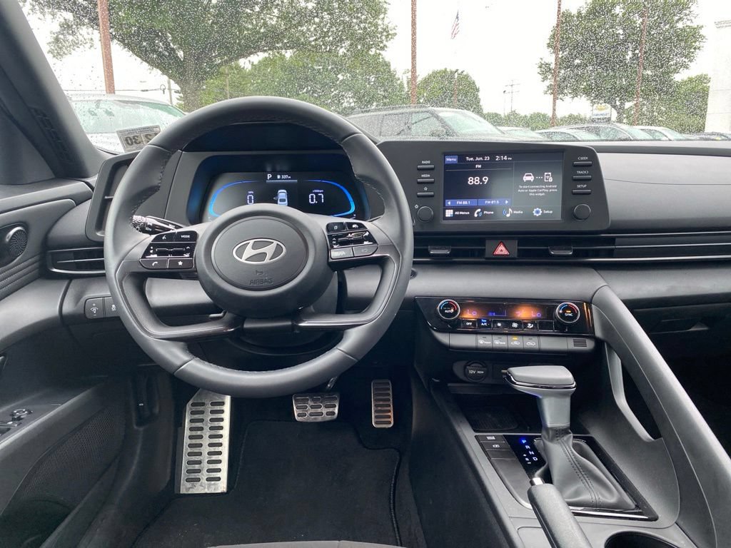 New 2026 Hyundai Elantra Sport FWD image 10
